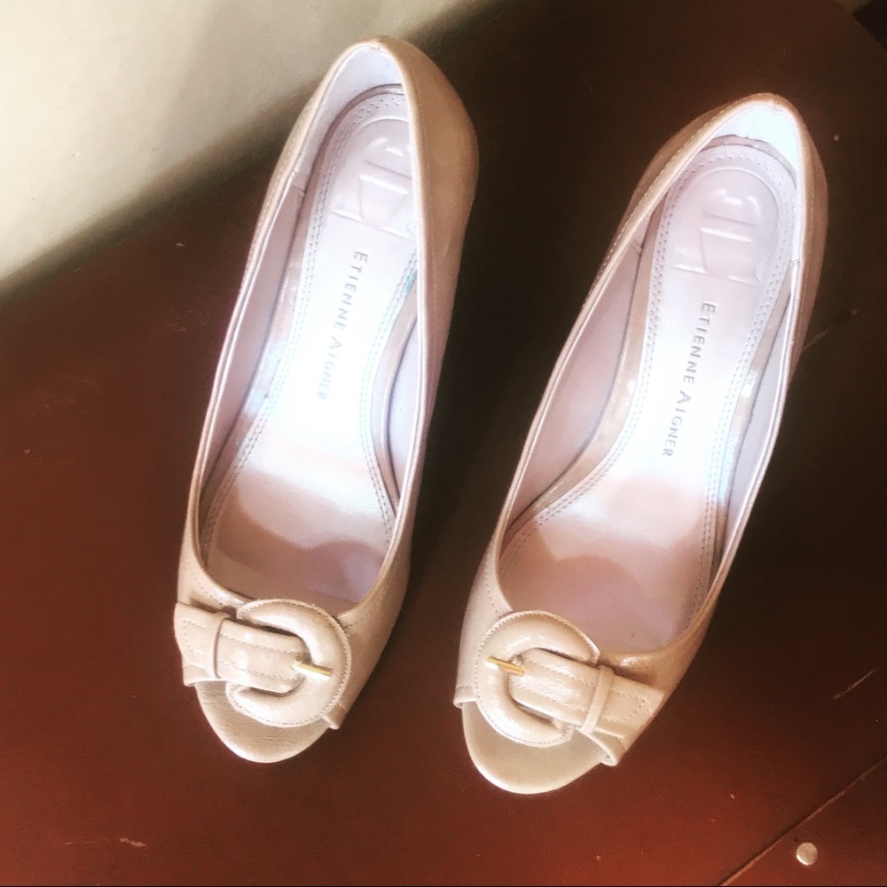 Étienne Aigner DAY buckle peep toe nude heels 71/2